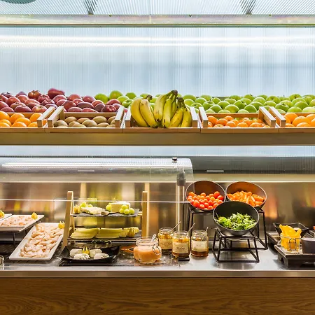 Mate Collection Giulia, ميلان