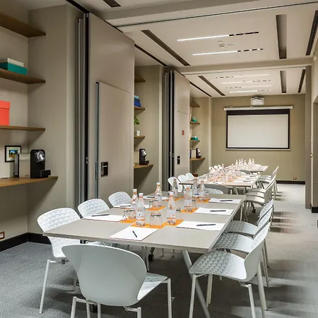 Mate Collection Giulia, Hotel Milan